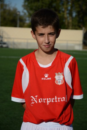 MARIO MENA BUZNEGO